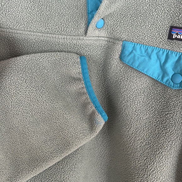 Patagonia Women’s Synchilla Snap-T Fleece Pullover. Size medium - Picture 6 of 7
